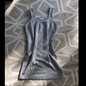 CLOSET CLEAR OUT!! NWT 🏷 striped dress w/ pockets